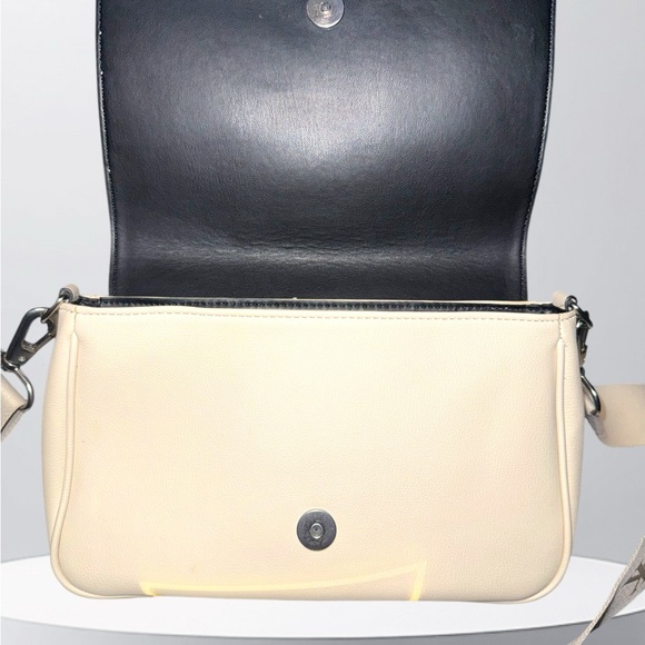 🤍Calvin Klein CK Logo Strap Flap Crossbody Bag Beige Minimalist Athleisure - Picture 6 of 9